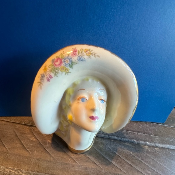 Vintage Lady Head Vase Victorian Style Handpainted Ceramic USA - Picture 2 of 6